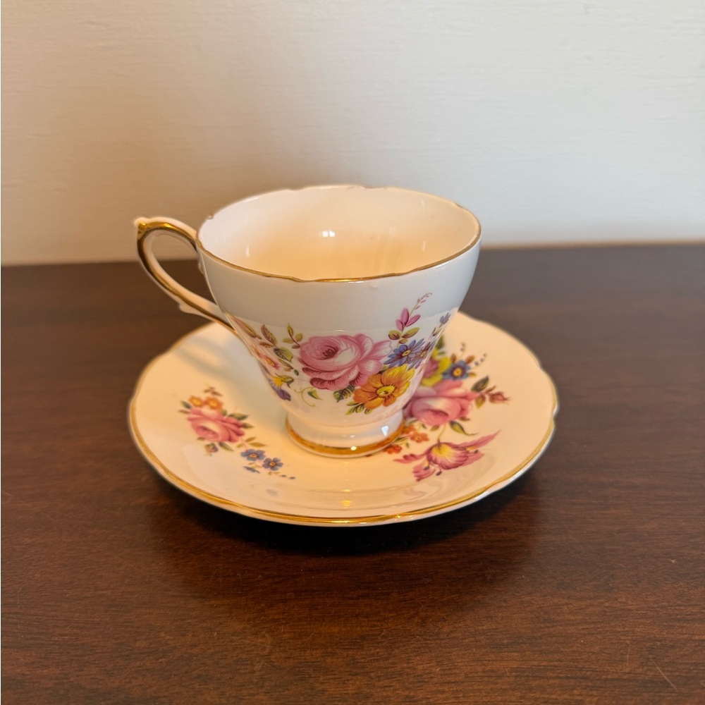 Royal Sutherland Bone China Cup & Saucer Staffordshire England